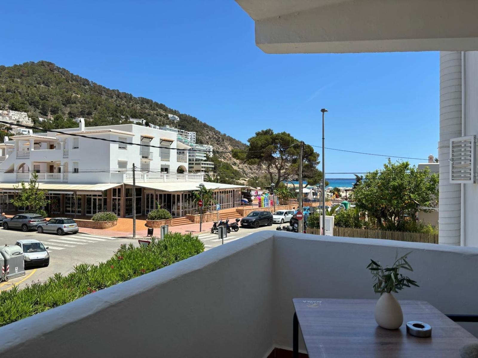 Apartamentos Ses Veles Cala Llonga  Δωμάτιο φωτογραφία