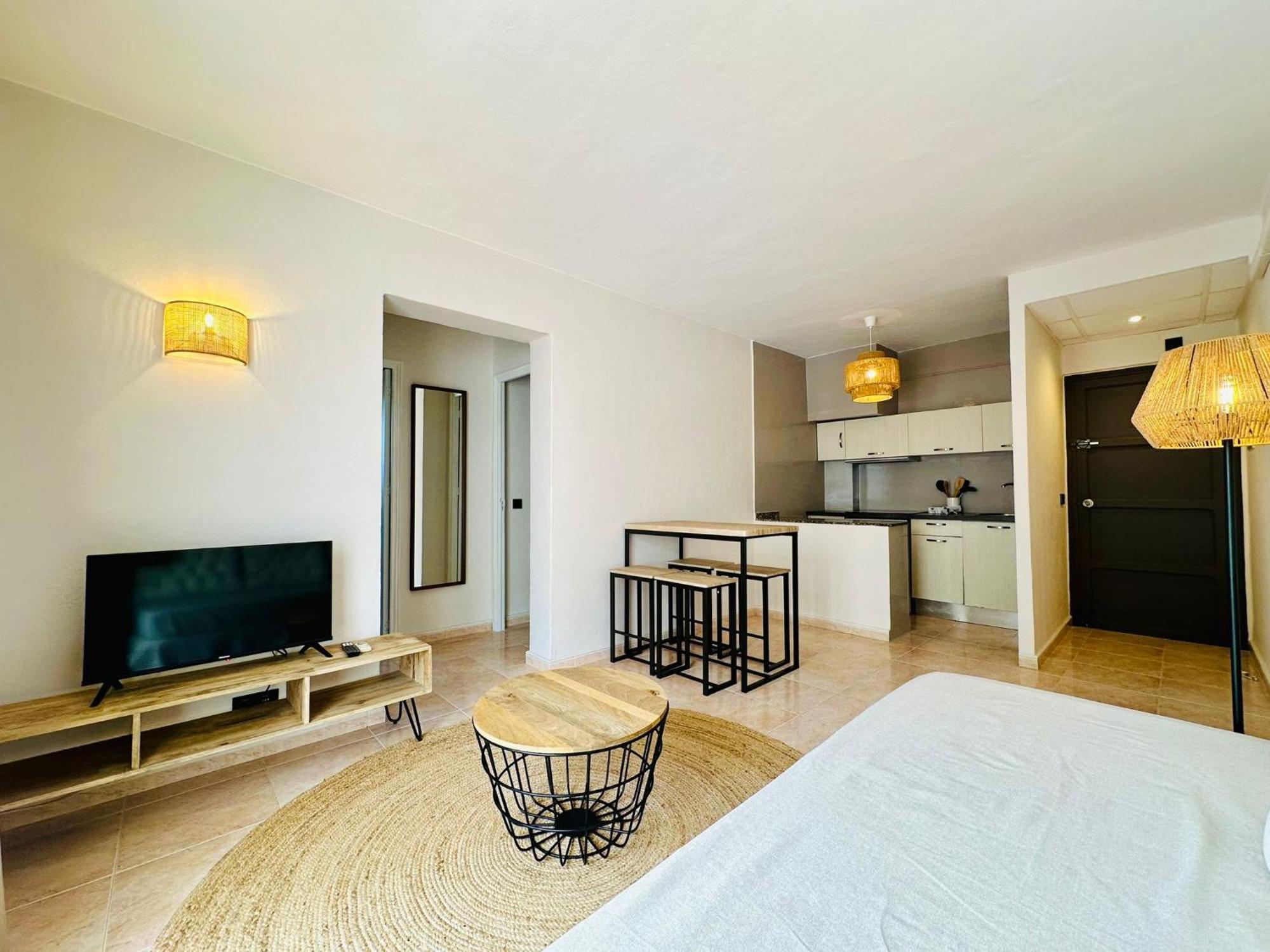 Apartamentos Ses Veles Cala Llonga  Εξωτερικό φωτογραφία