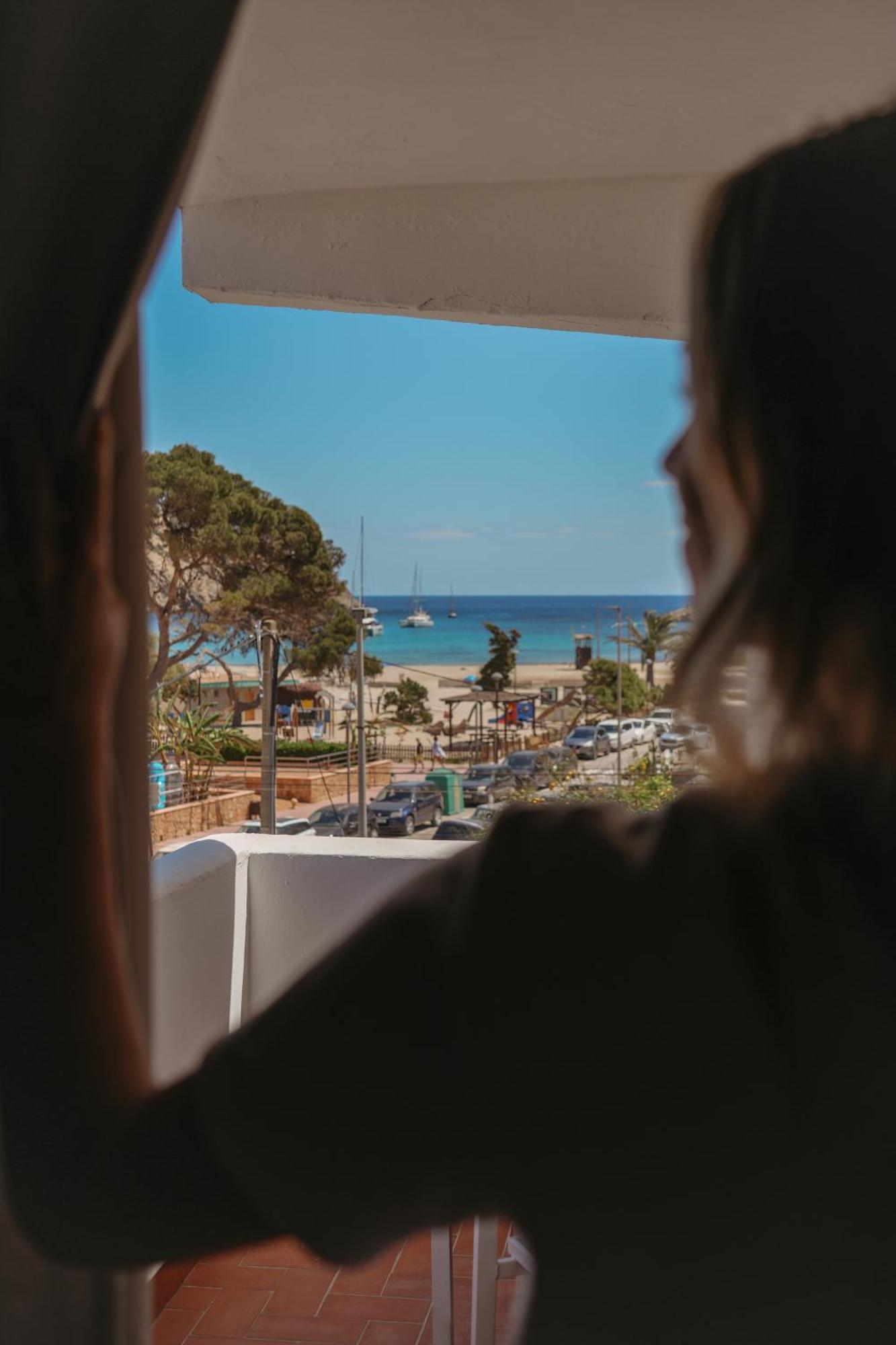 Apartamentos Ses Veles Cala Llonga  Εξωτερικό φωτογραφία