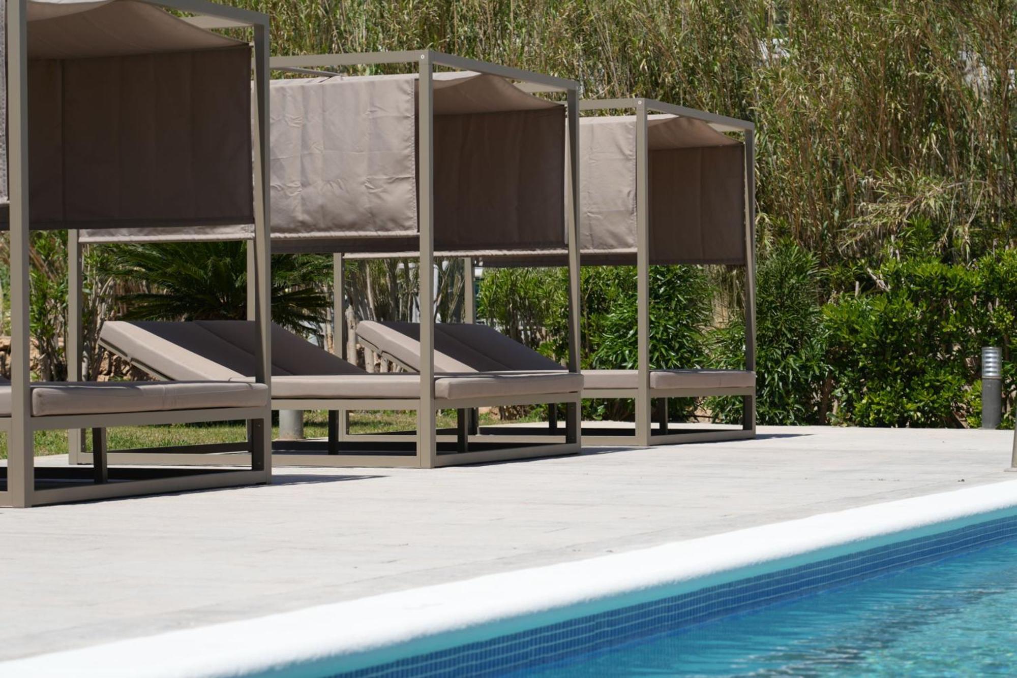 Apartamentos Ses Veles Cala Llonga  Εξωτερικό φωτογραφία